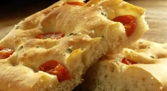 Aprenda a Fazer uma Maravilhosa Focaccia