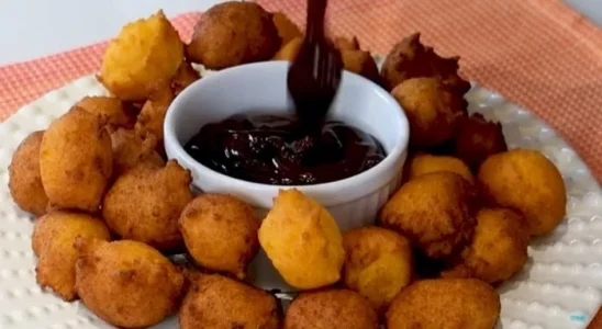 Bolinhos de Cenoura com Chocolate Veja agora.