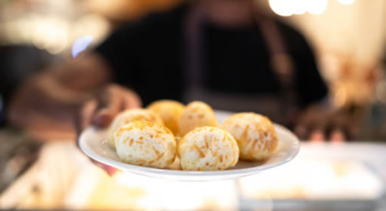 Receita de pão de queijo bem fofinho e delicioso