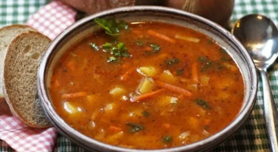 Saborosa Sopa Goulash