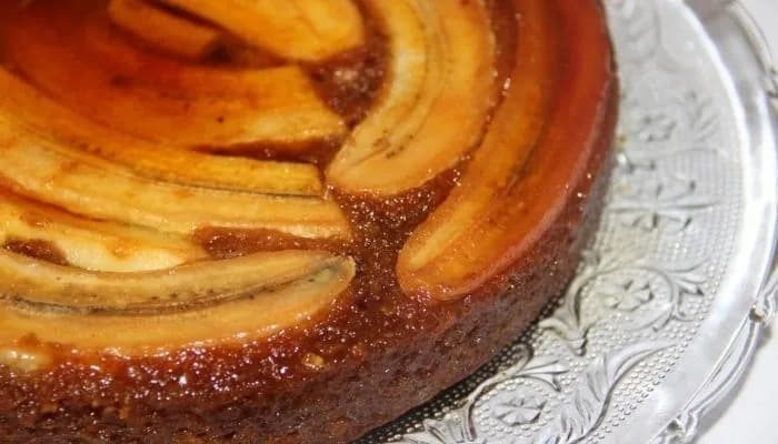 Torta de banana mel e amendoim de frigideira delicioso