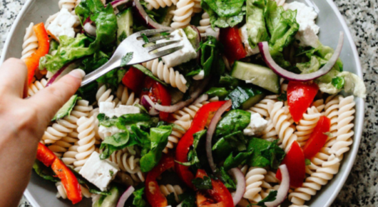 Receita fácil de Salada de macarrão