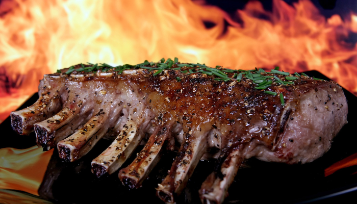 Receita de carne de cordeiro suculenta. 