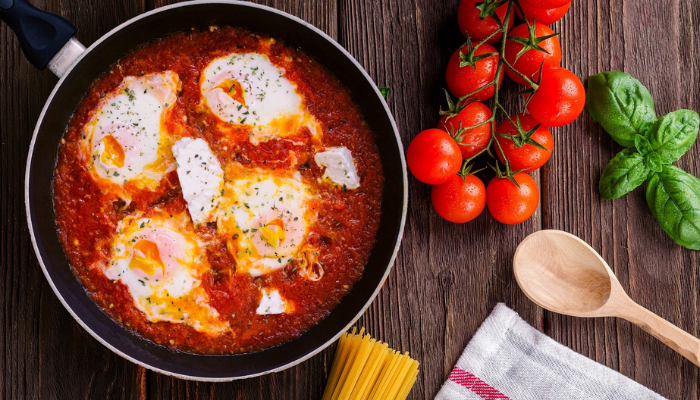 Receita de ovos com tomate