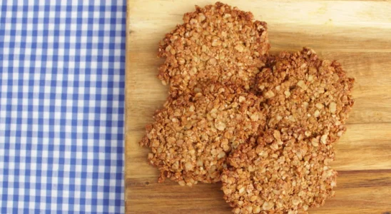 Biscoito de banana com aveia simples e saudável