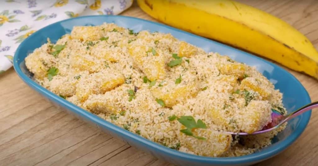 Farofa de banana deliciosa para acompanhar a sua ceia de natal